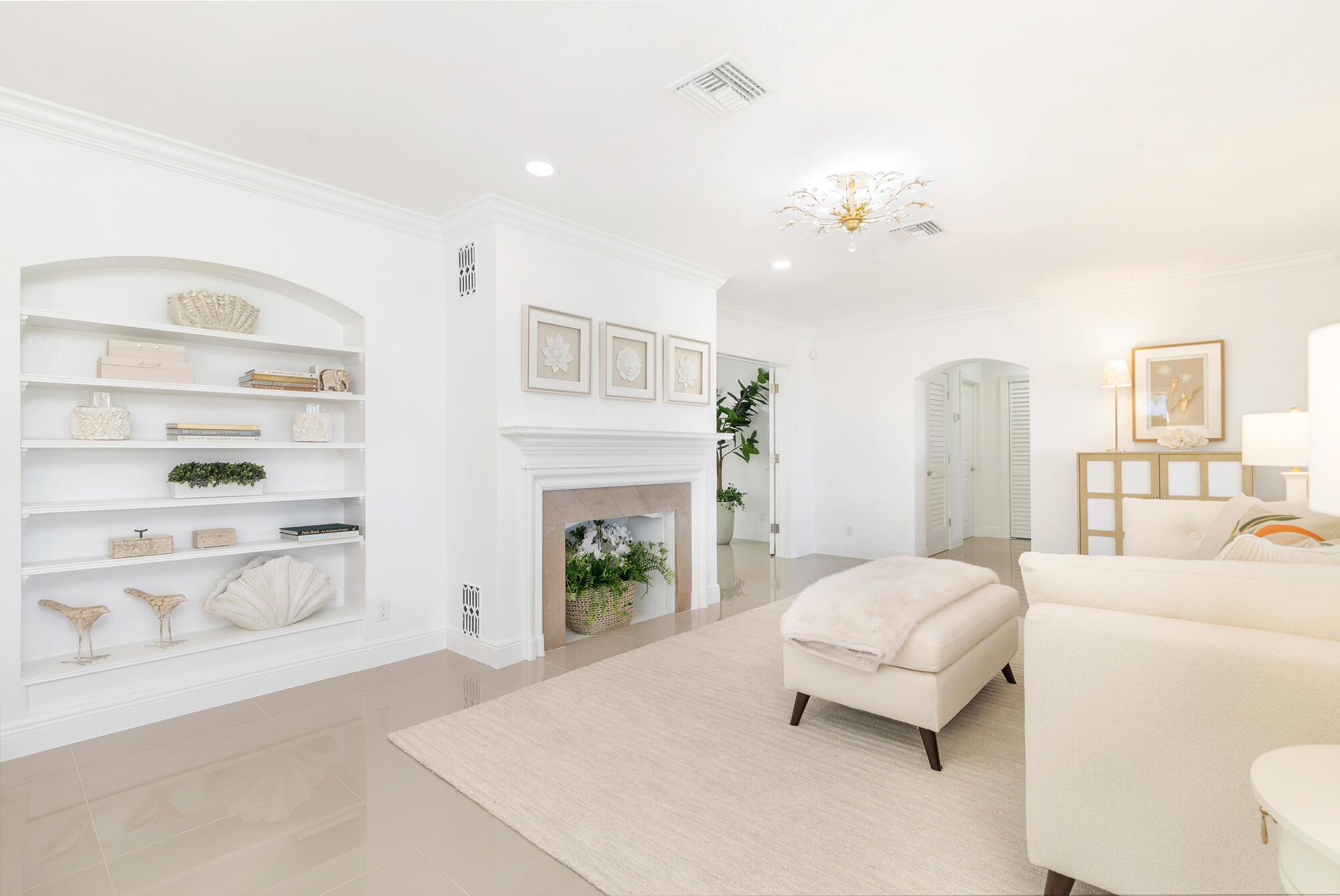 EDGEWATER - Residential