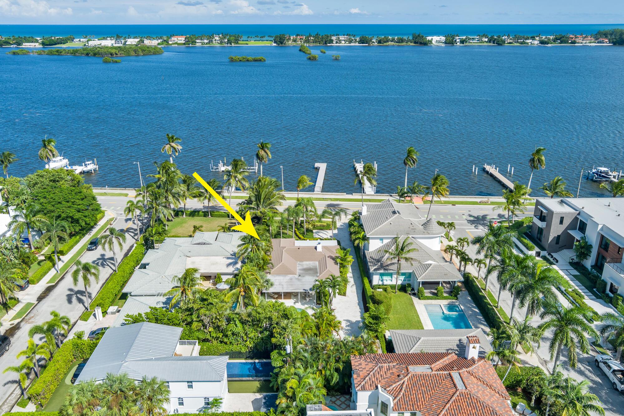 EDGEWATER - Residential