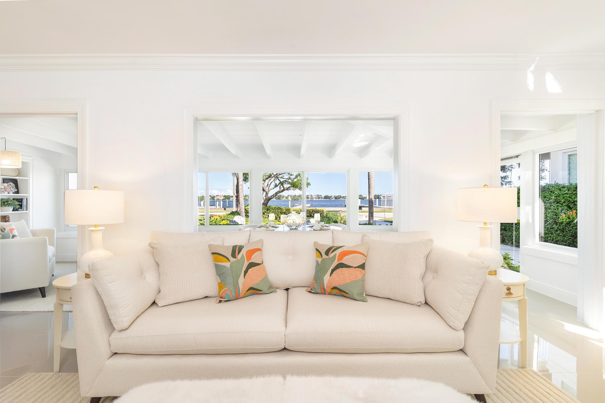 EDGEWATER - Residential