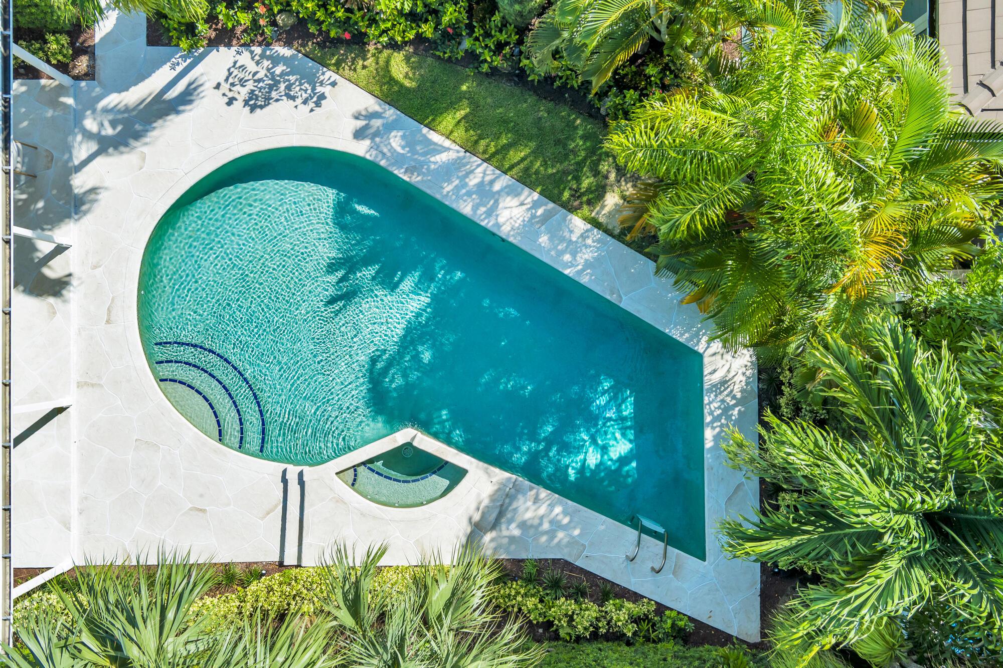 EDGEWATER - Residential