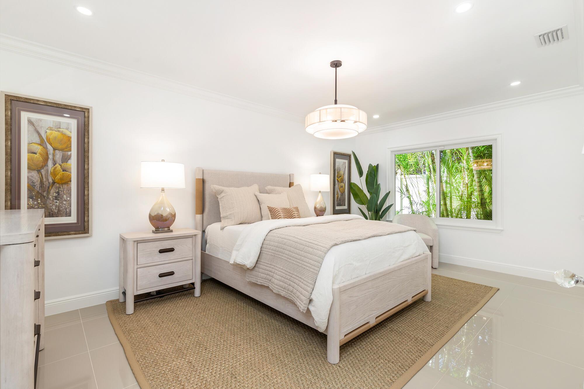 EDGEWATER - Residential