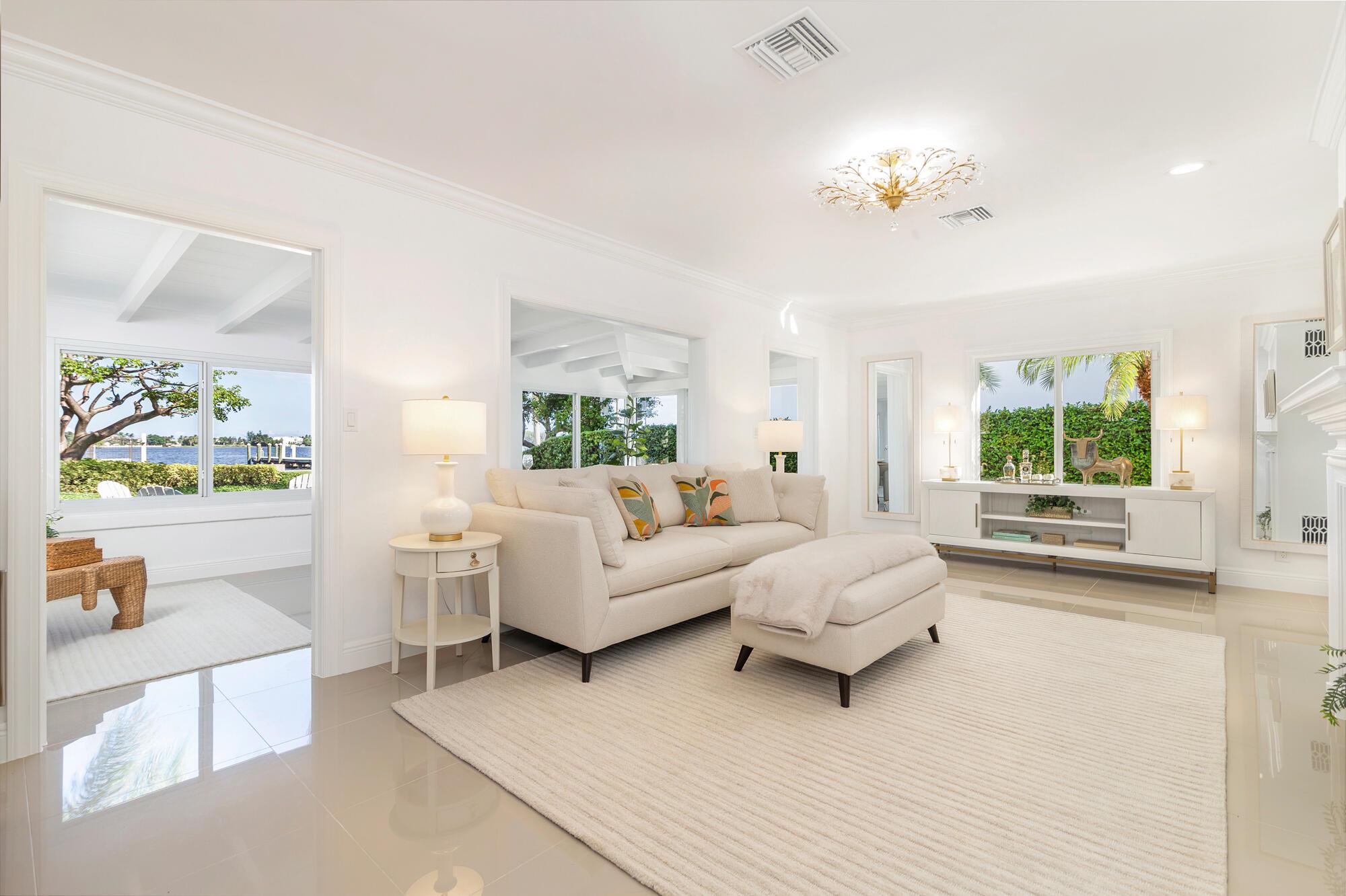 EDGEWATER - Residential