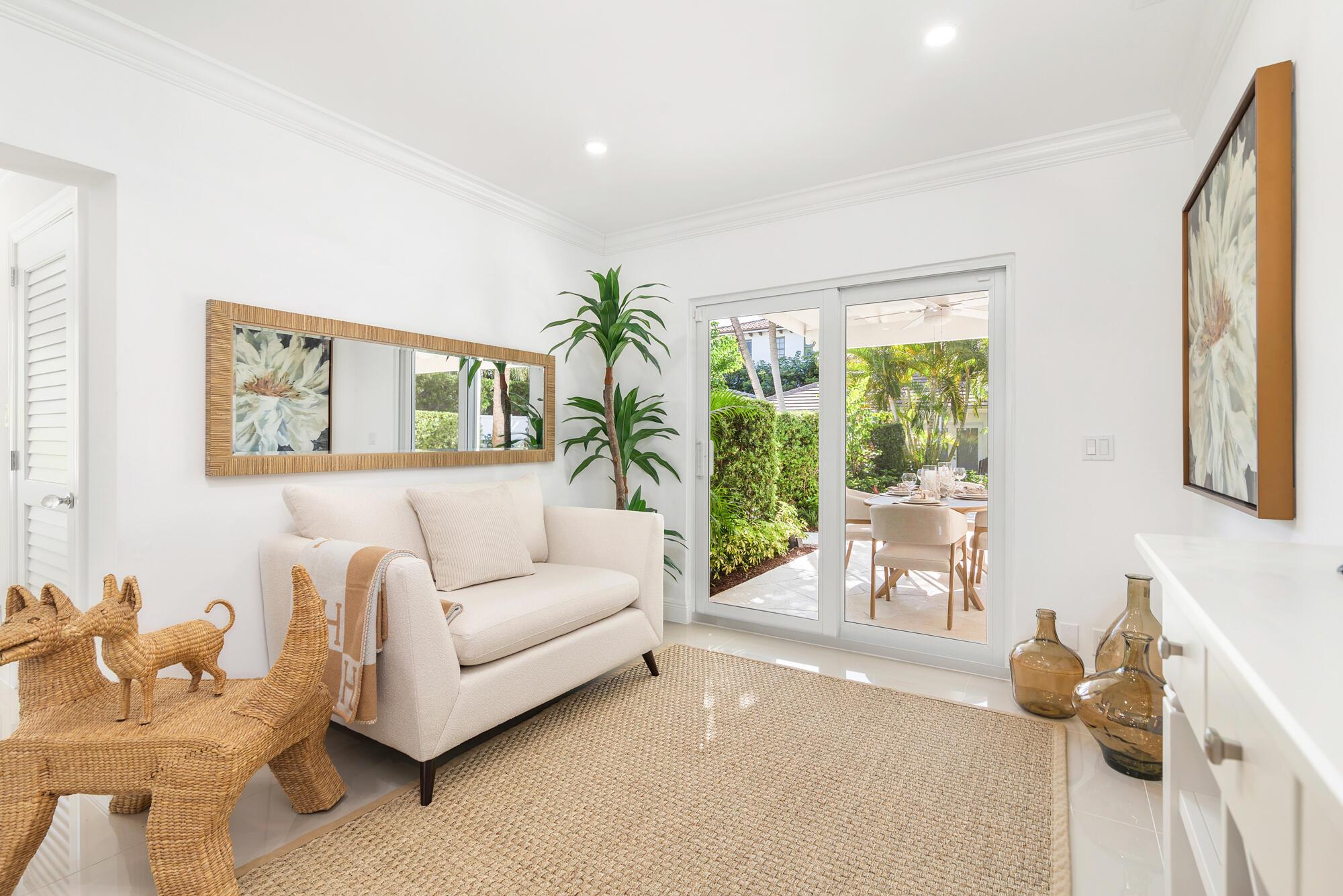 EDGEWATER - Residential