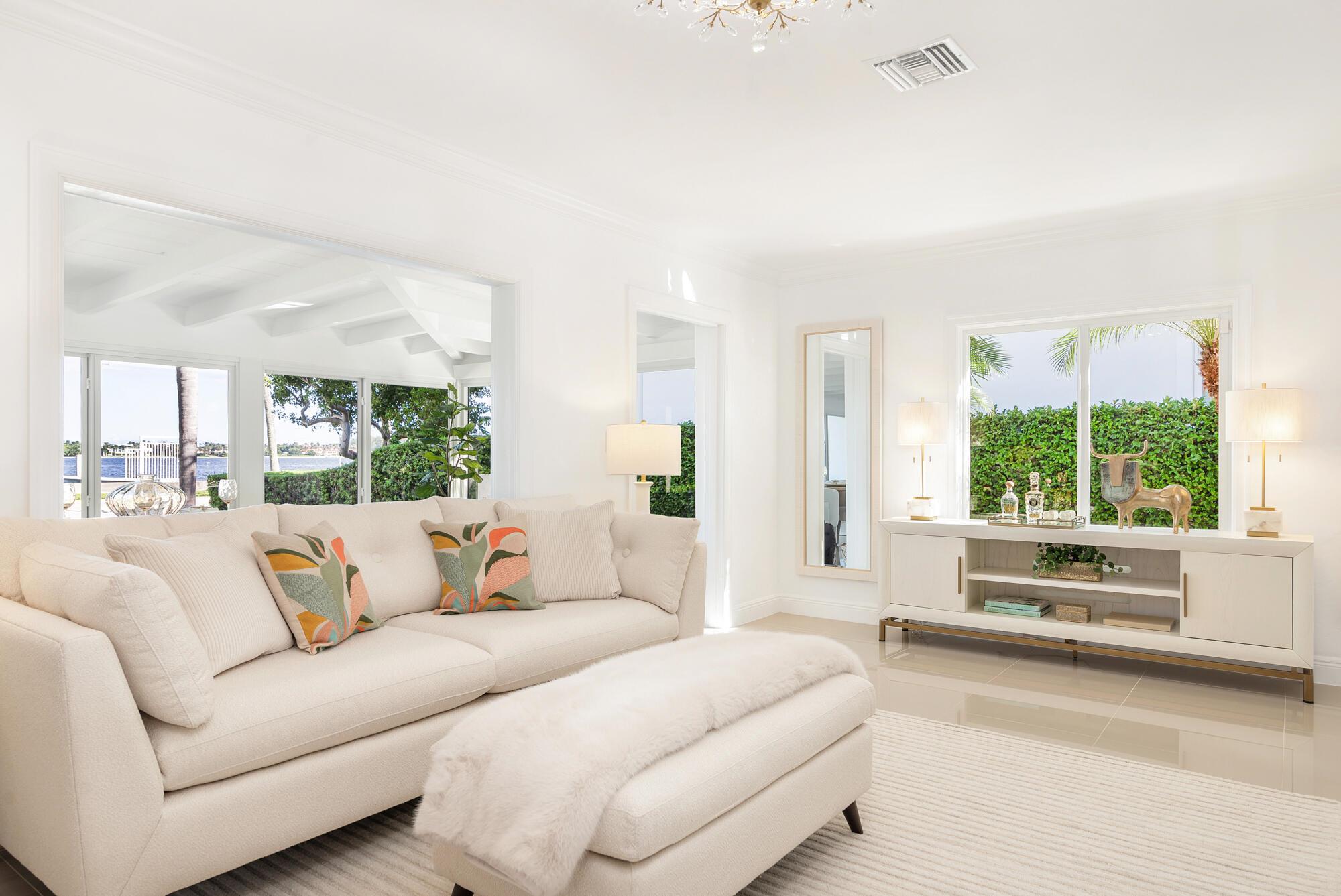 EDGEWATER - Residential