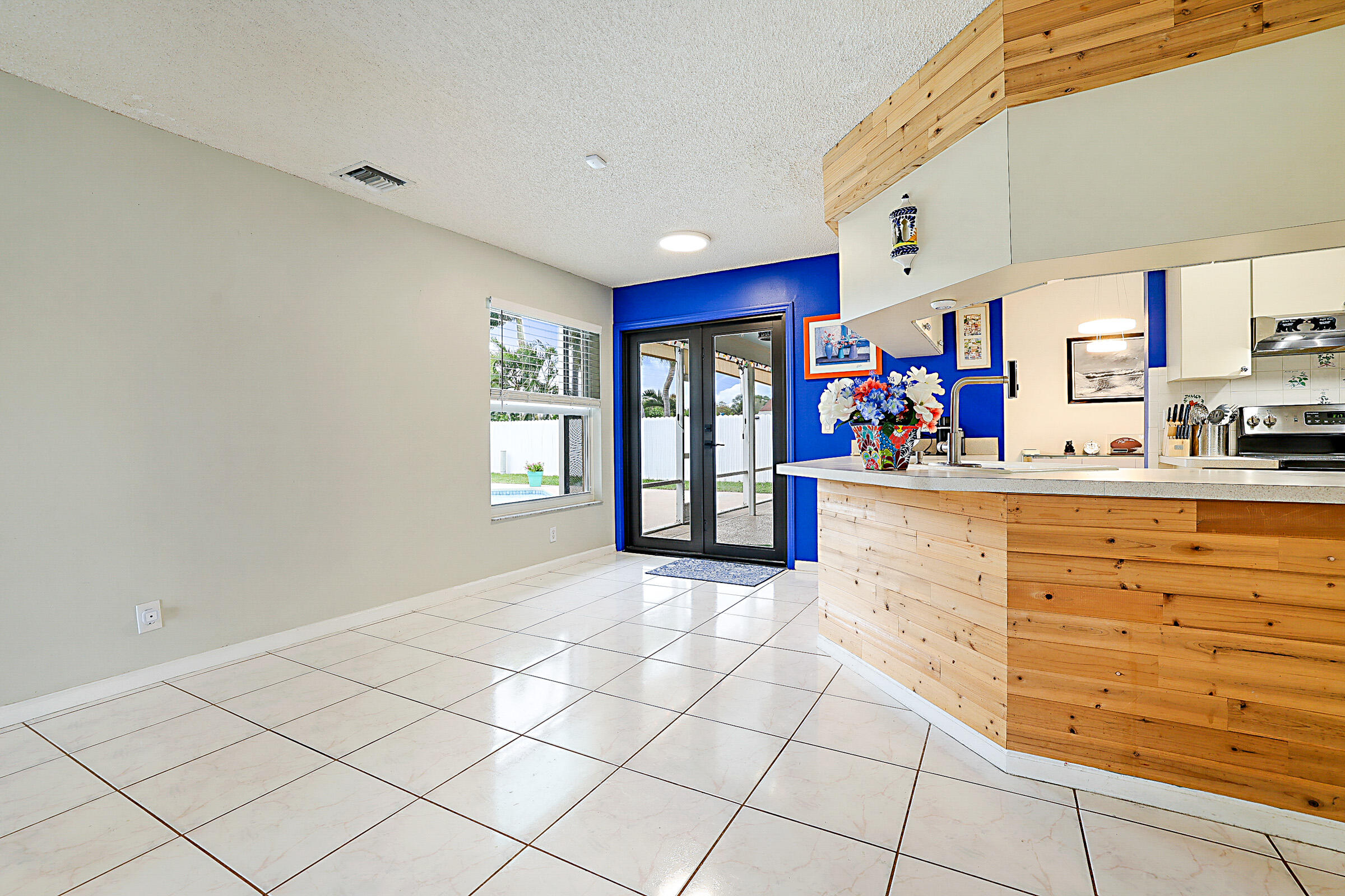 ESTATES OF LAKE CLARKE SHORES - Residential