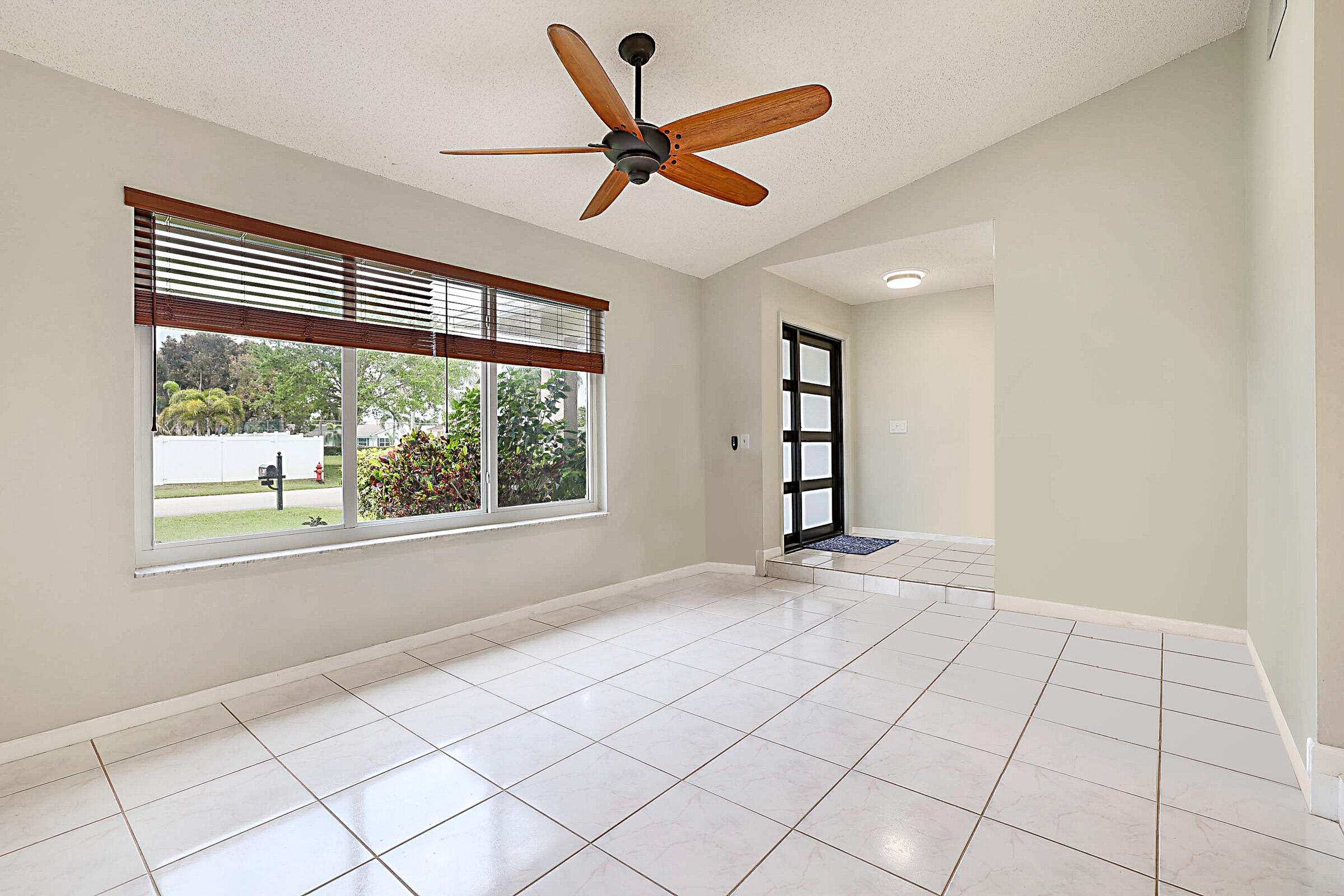 ESTATES OF LAKE CLARKE SHORES - Residential