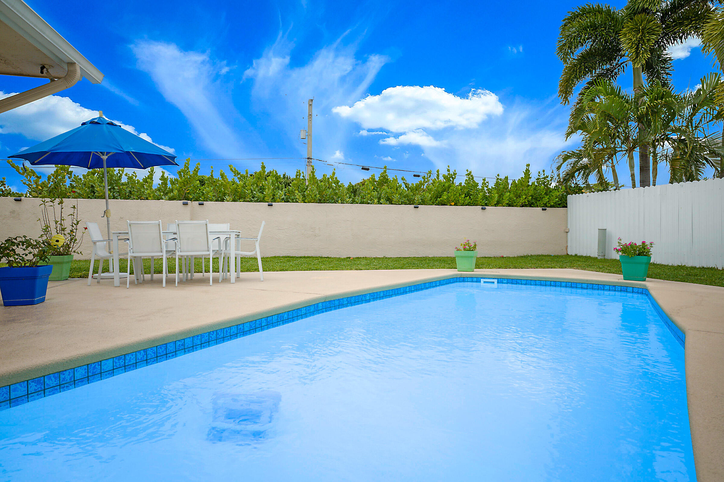 ESTATES OF LAKE CLARKE SHORES - Residential