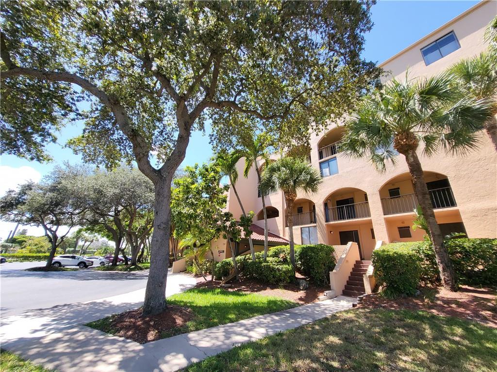 Delray Racquet Club - Residential