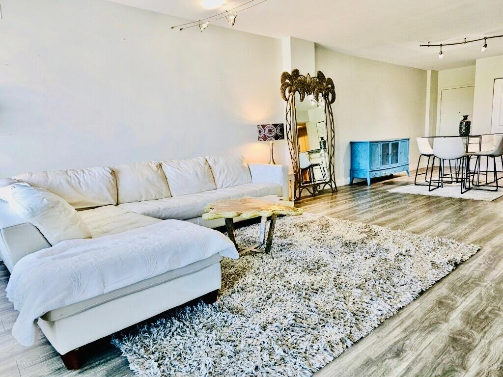 PATRICIAN OF PALM BEACH CONDO - Residential