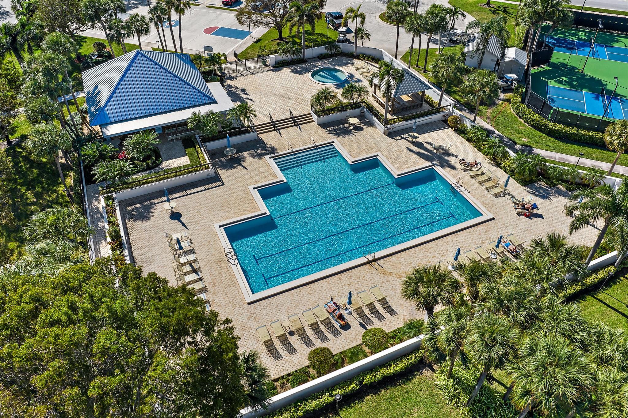 RIDGE AT THE BLUFFS - Residential Lease