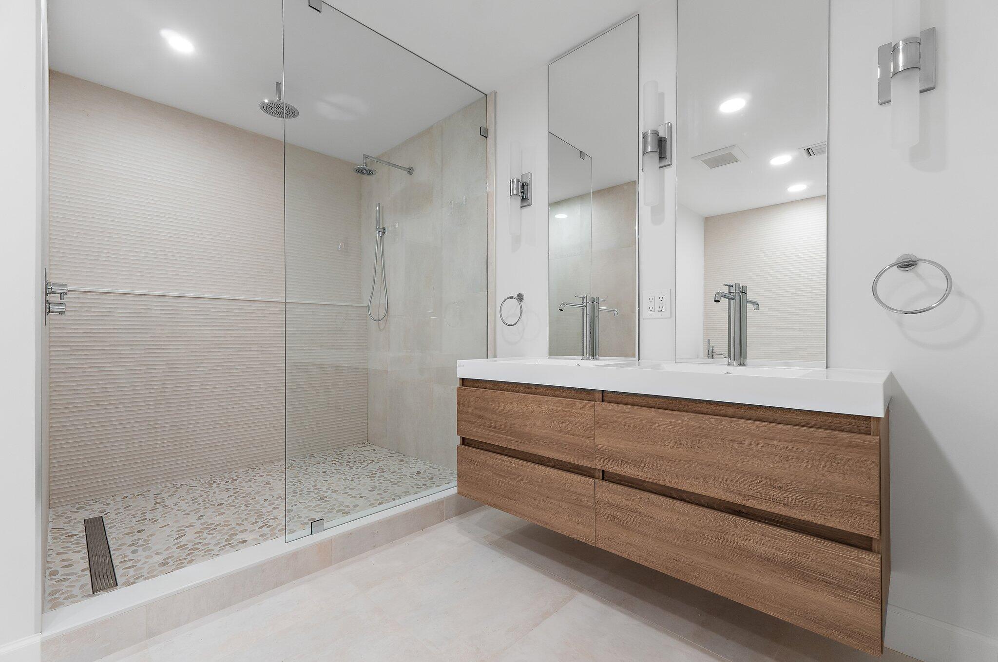 RIDGE AT THE BLUFFS - Residential Lease