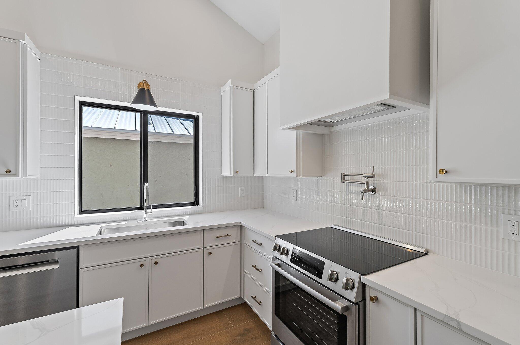 RIDGE AT THE BLUFFS - Residential Lease