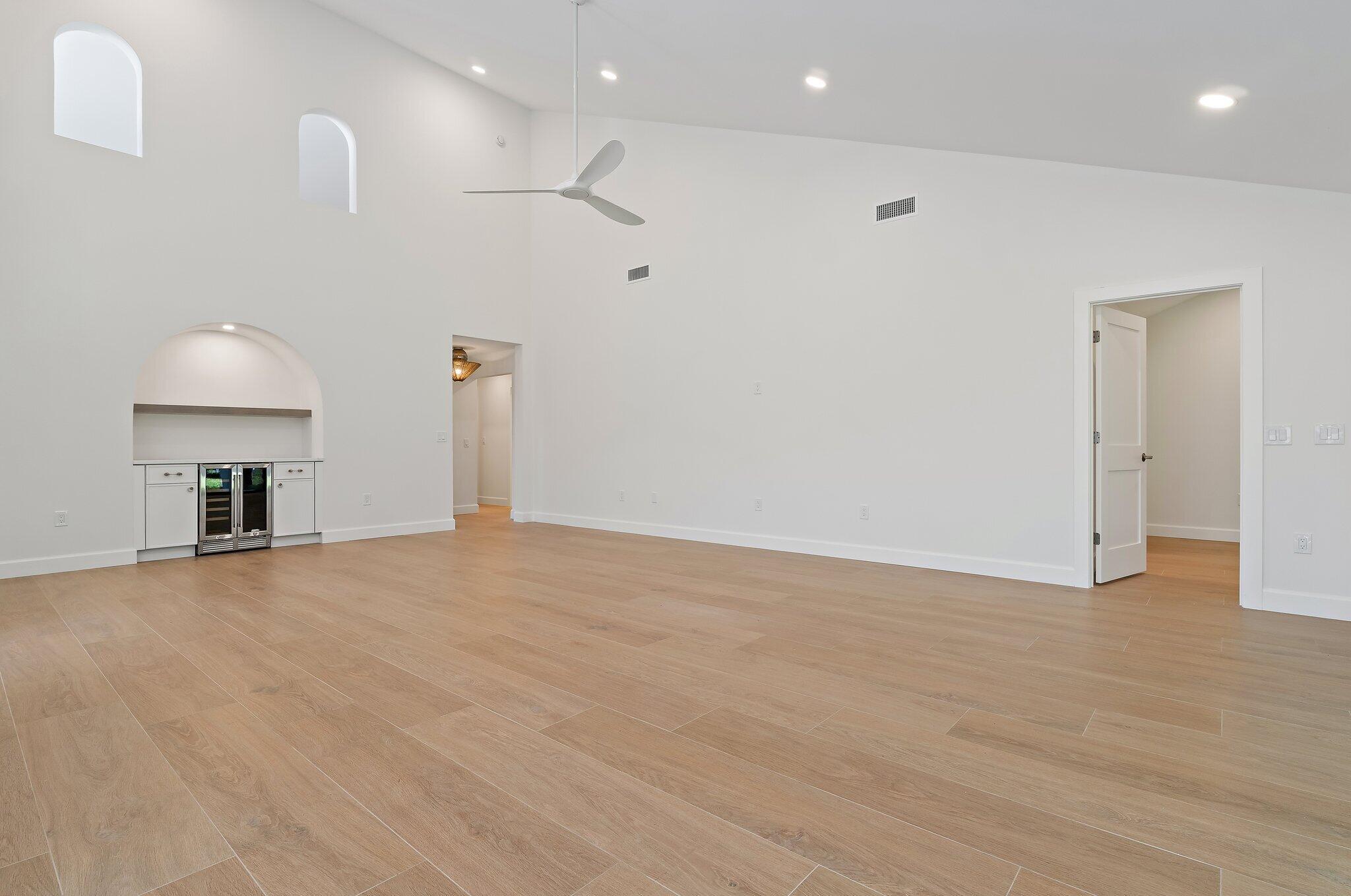 RIDGE AT THE BLUFFS - Residential Lease