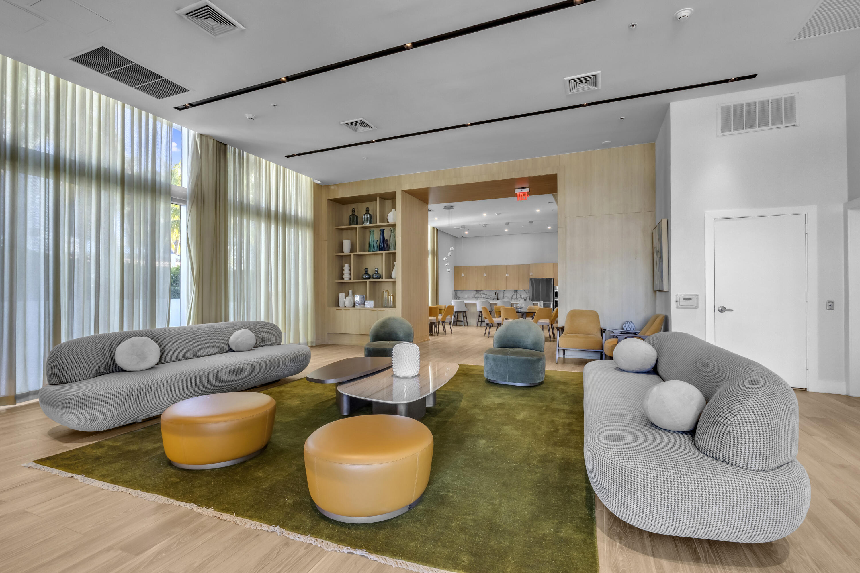 IVY CONDO - Residential