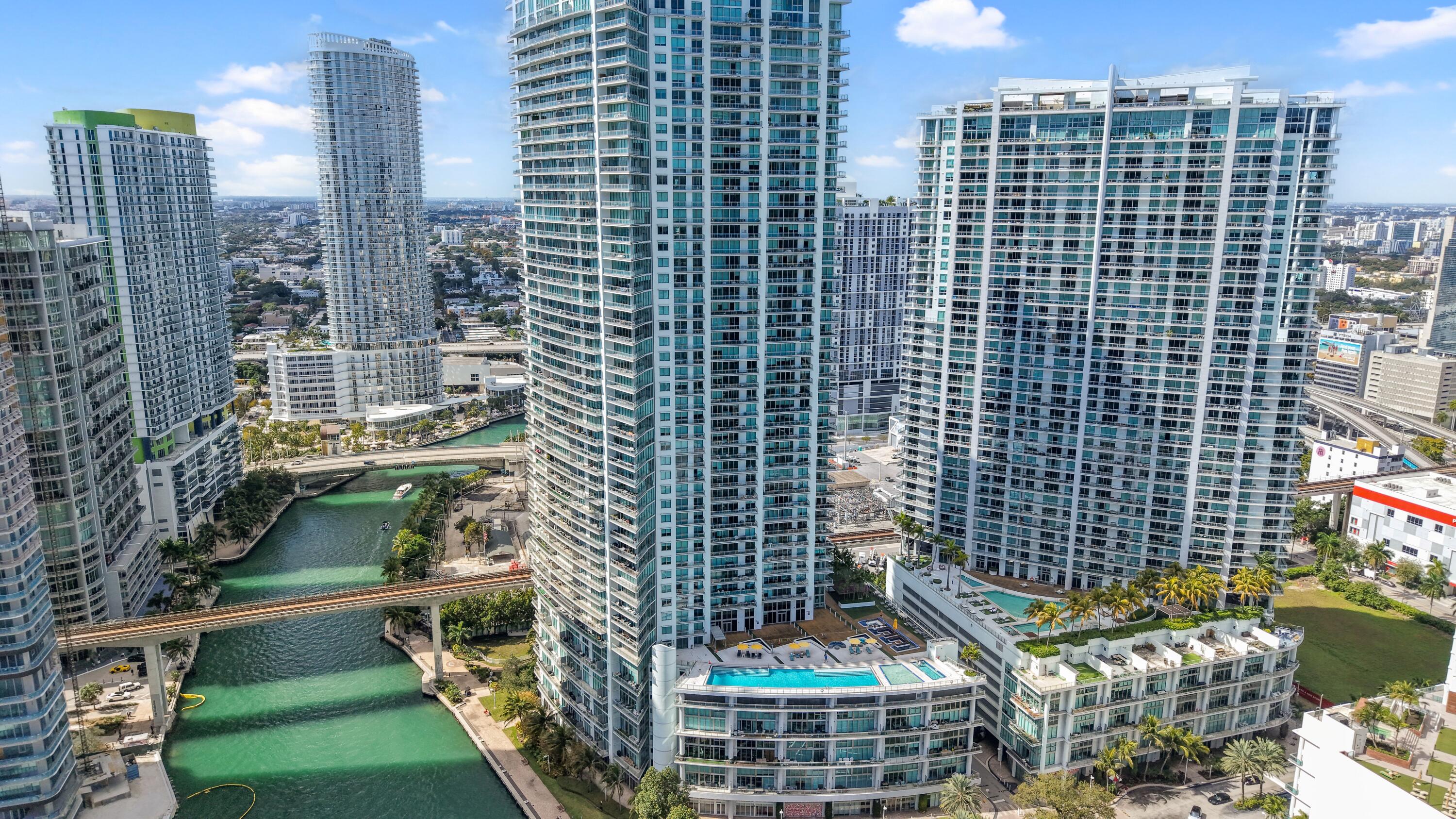 IVY CONDO - Residential