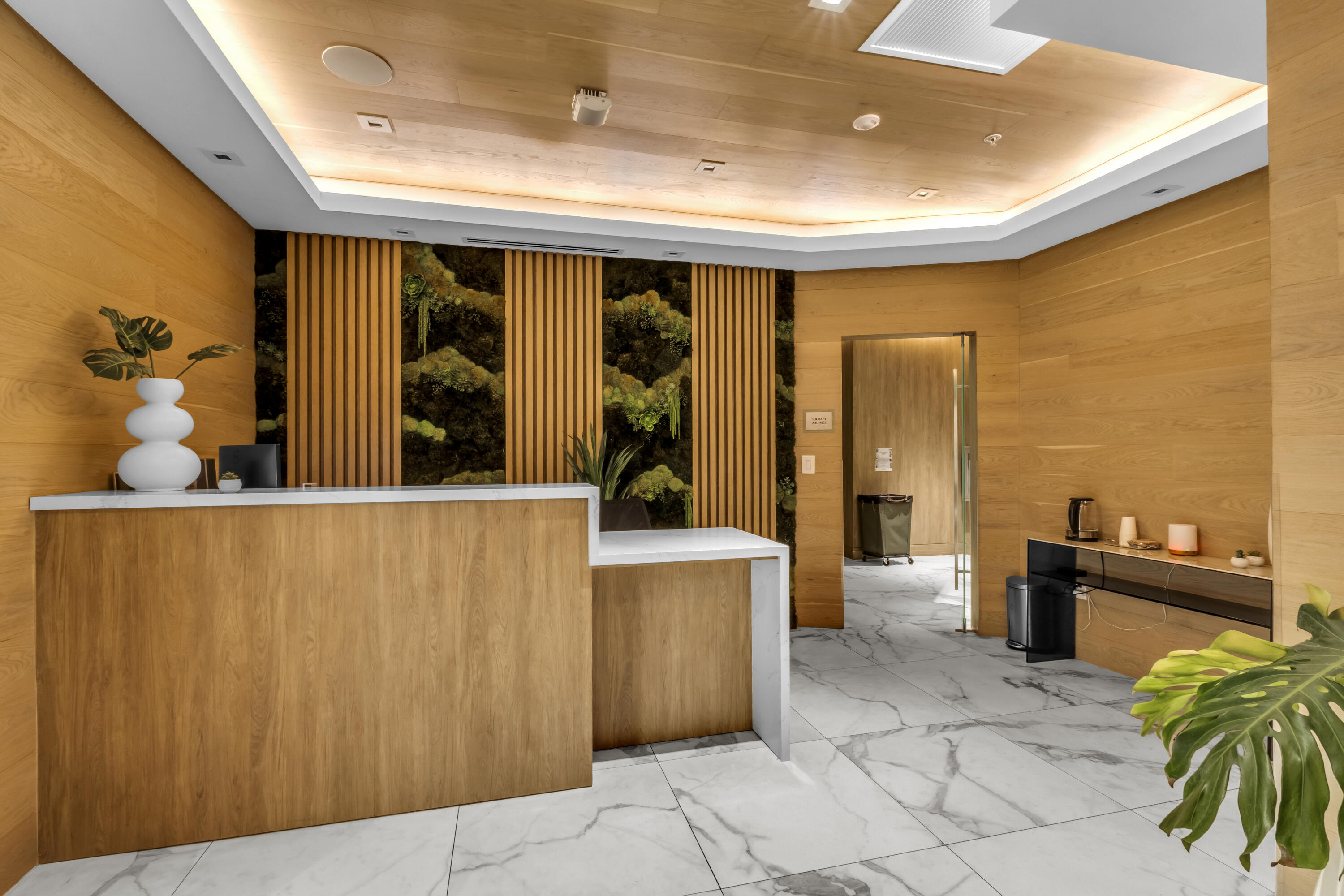 IVY CONDO - Residential