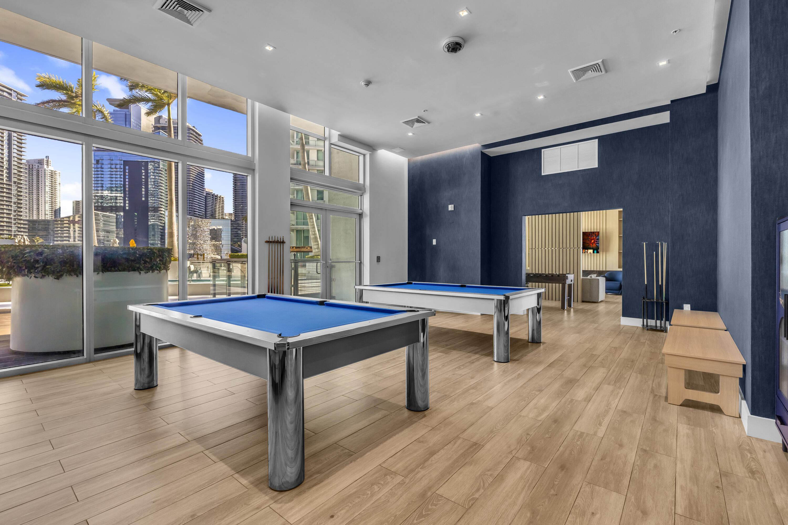 IVY CONDO - Residential