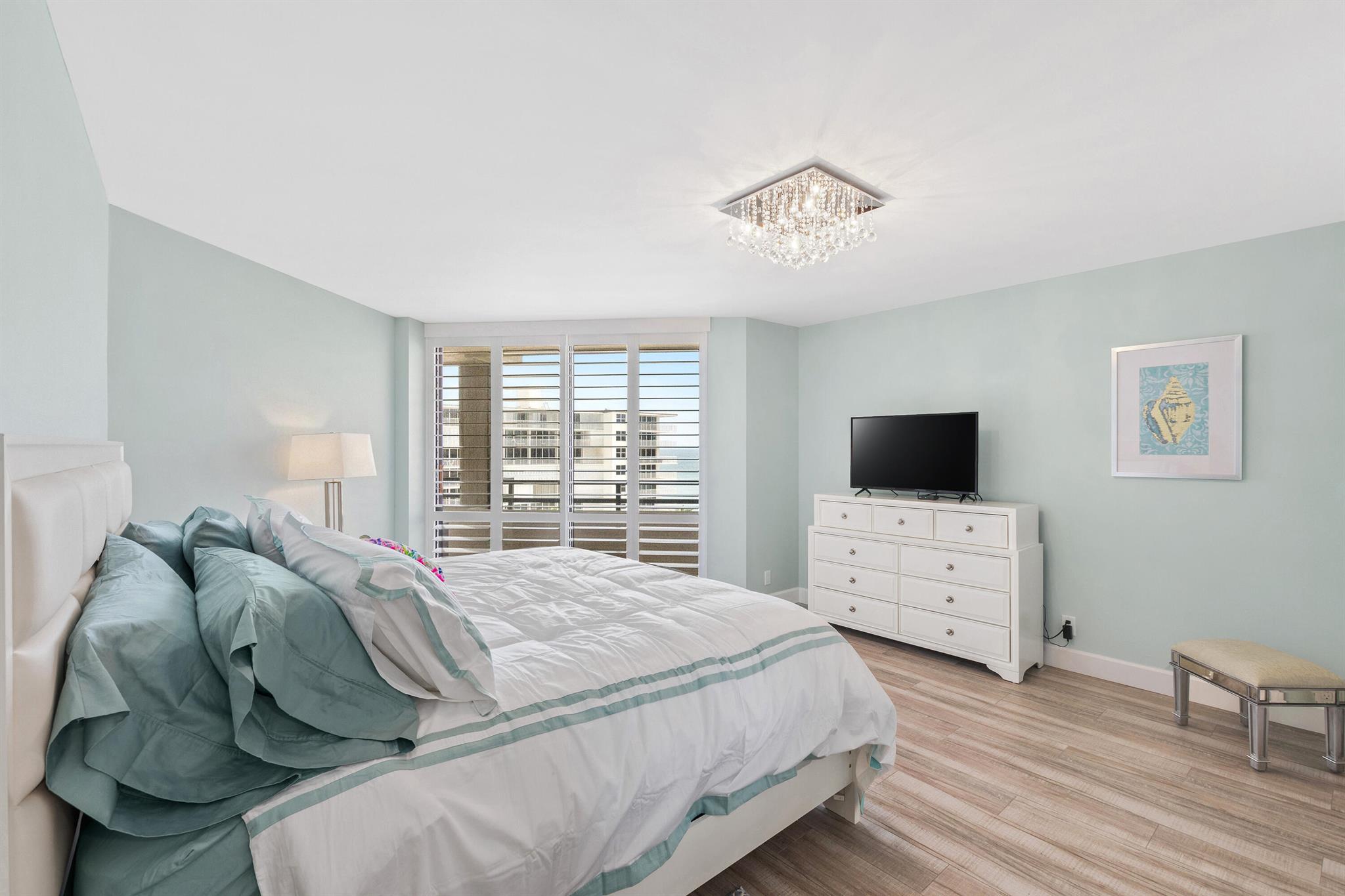 THIRTY FIVE SIXTY CONDO - Residential Lease