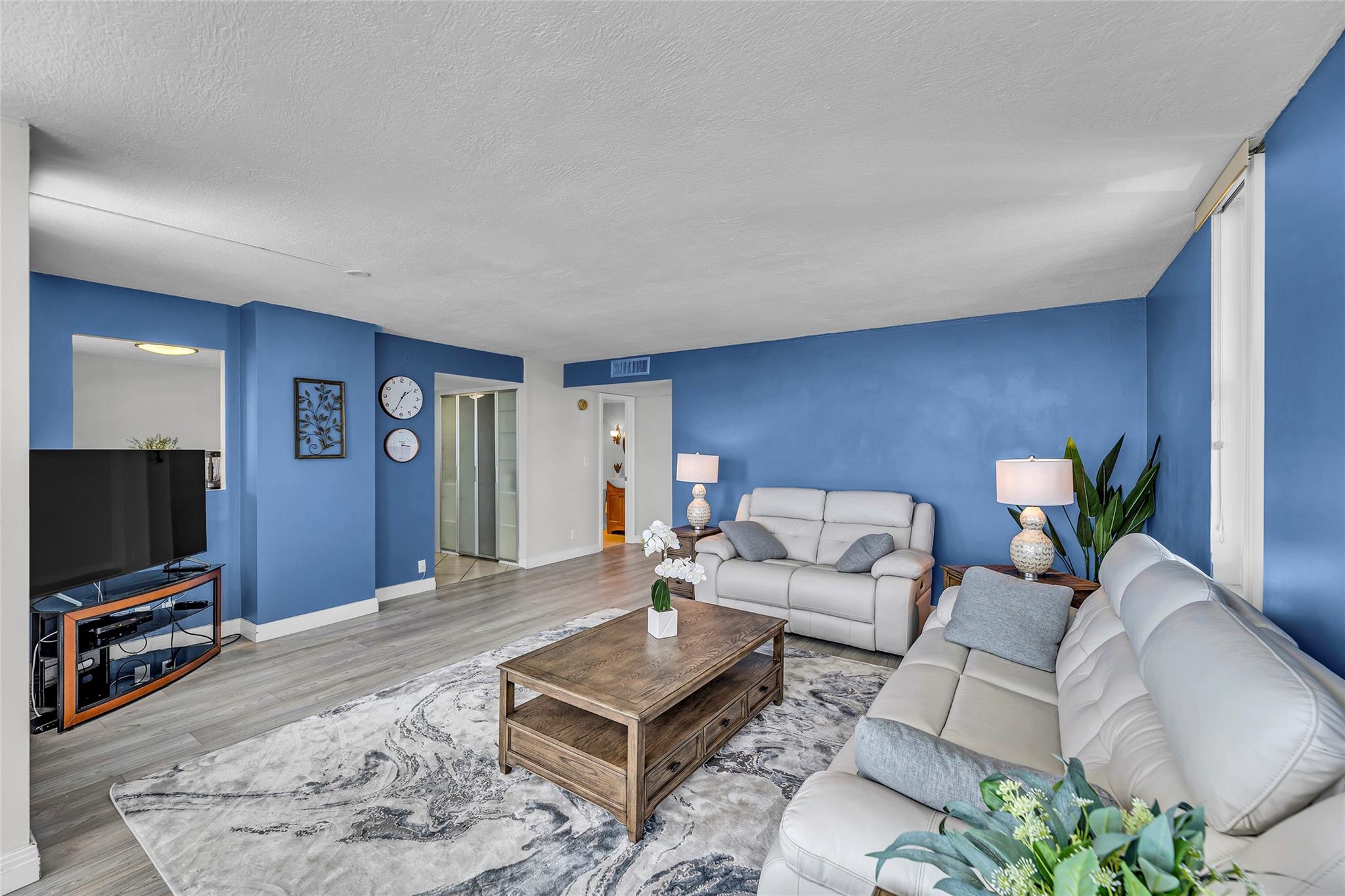 BERKLEY SOUTH - Residential Lease