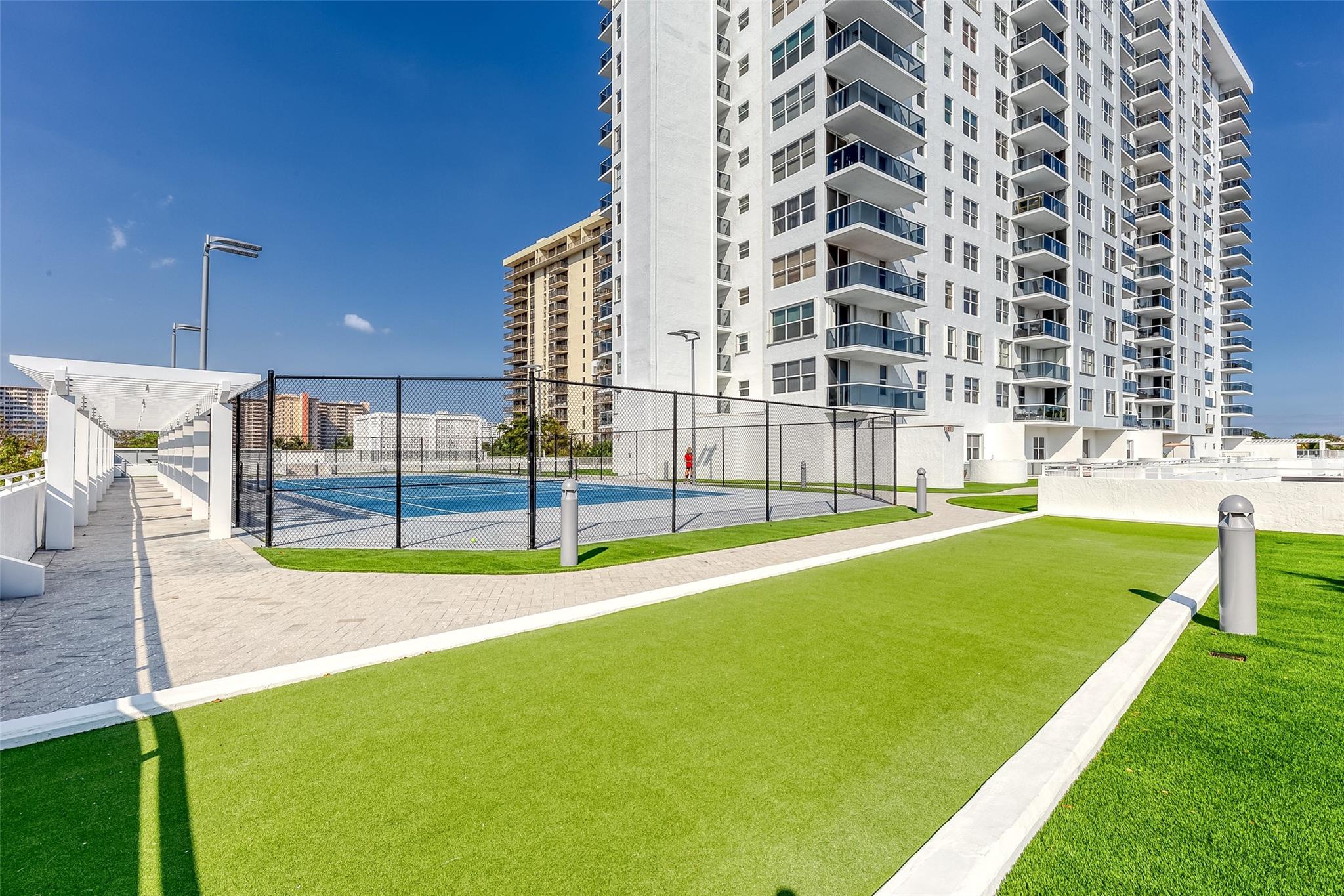 BERKLEY SOUTH - Residential Lease