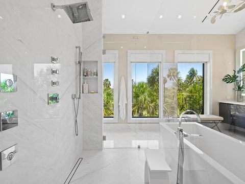 Tiny photo for 3916 Country Club Lane, Fort Lauderdale, FL 33308 (MLS # B26028125)