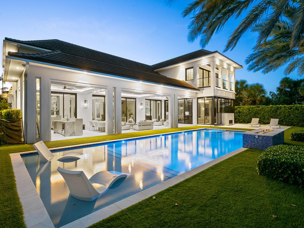 Photo of 3916 Country Club Lane, Fort Lauderdale, FL 33308 (MLS # B26028125)