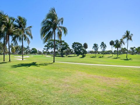 Tiny photo for 3916 Country Club Lane, Fort Lauderdale, FL 33308 (MLS # B26028125)