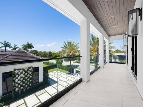 Tiny photo for 3916 Country Club Lane, Fort Lauderdale, FL 33308 (MLS # B26028125)