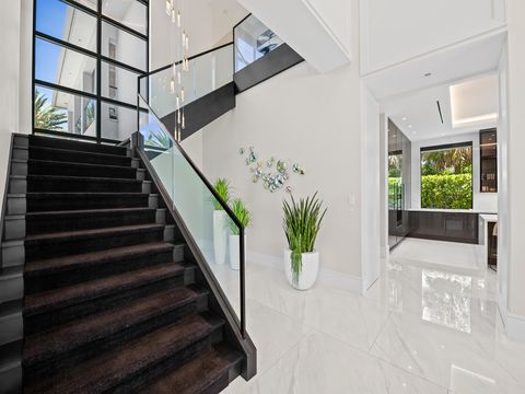 Tiny photo for 3916 Country Club Lane, Fort Lauderdale, FL 33308 (MLS # B26028125)