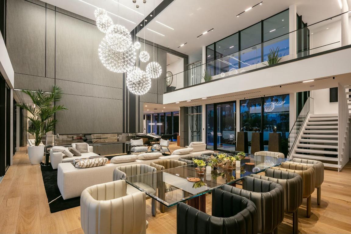 2633 Spanish River Road