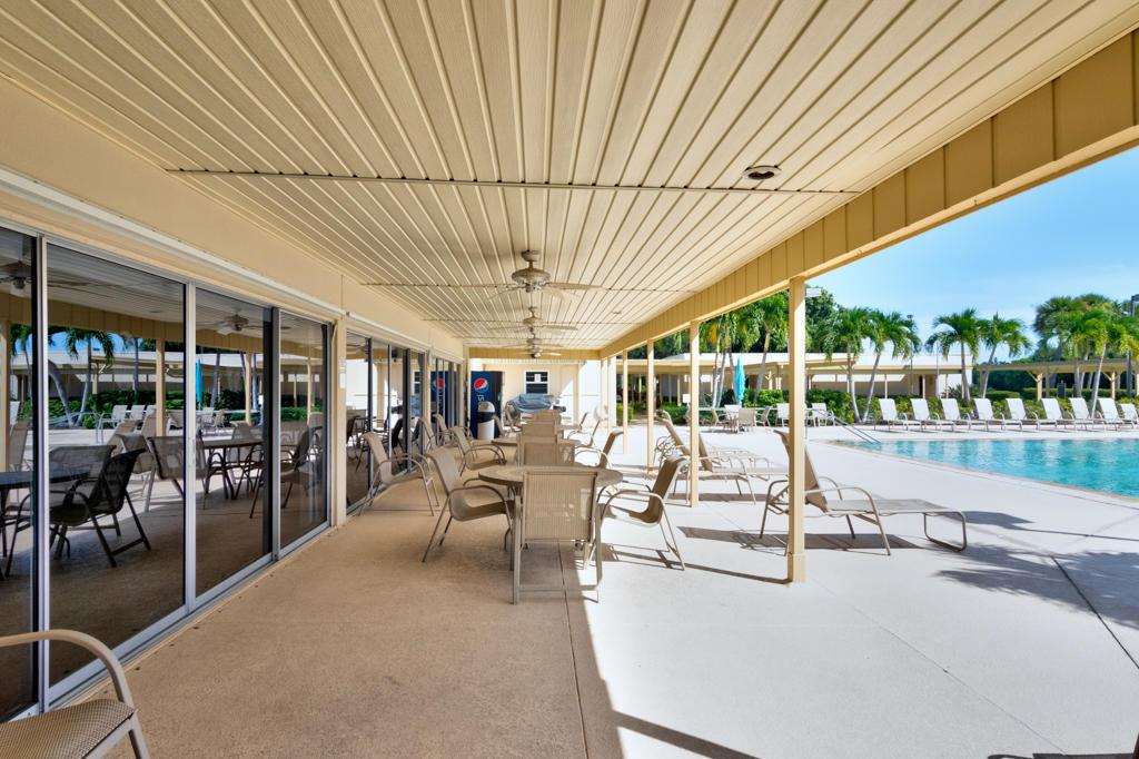 VISTA GARDENS F/K/A VISTA ROYALE GARDENS - Residential