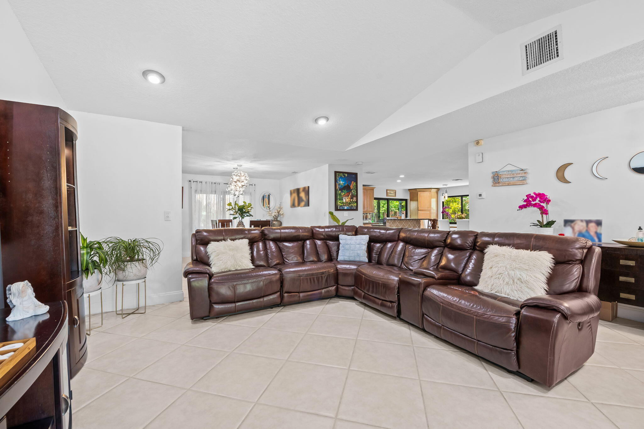 CYPRESS RUN - Residential
