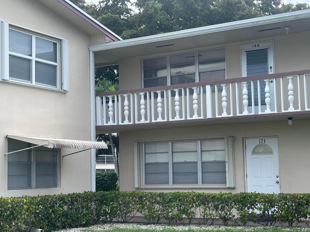 Photo of 188 Cambridge H, West Palm Beach, FL 33417 (MLS # B26028996)