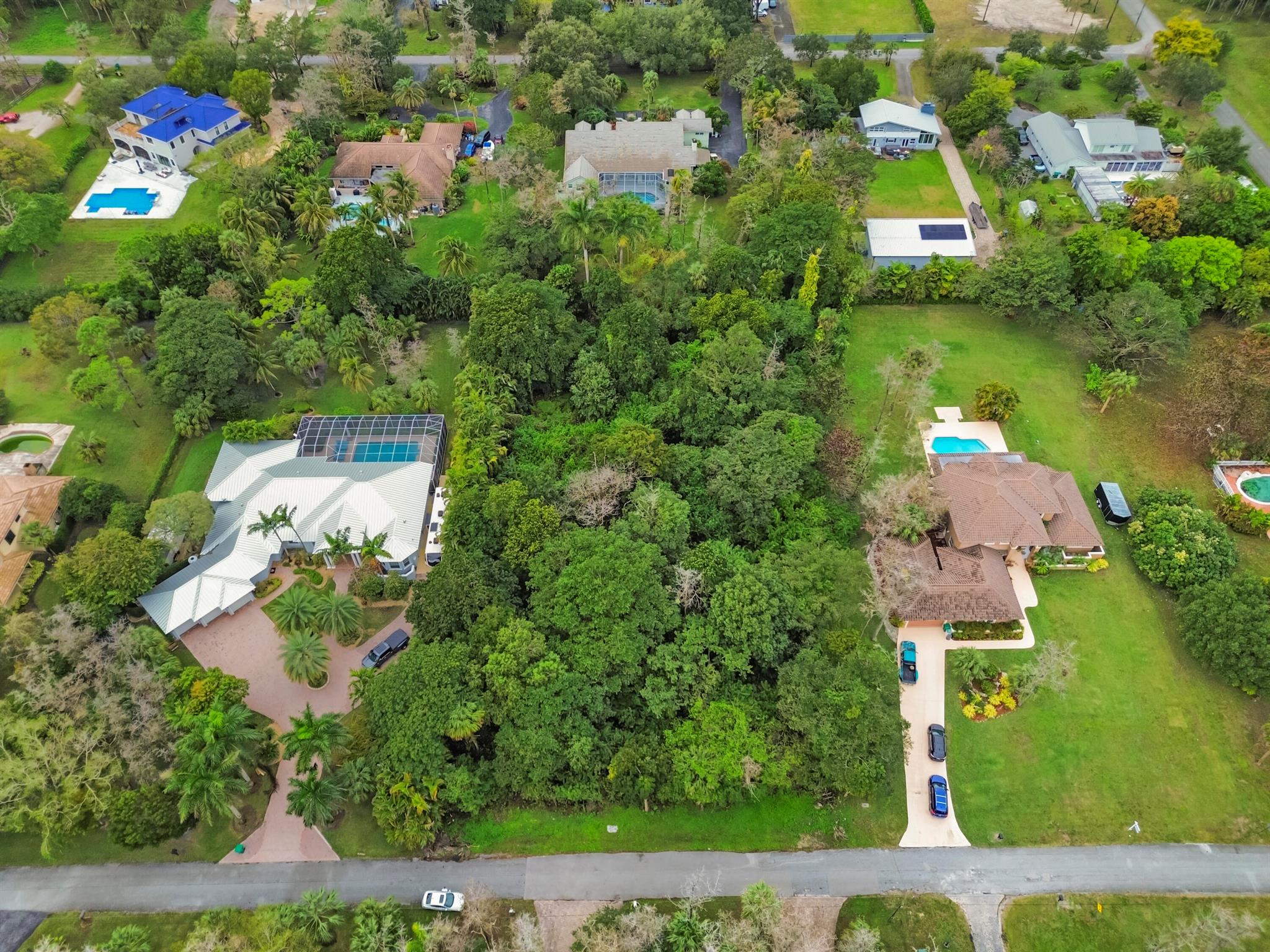 5533 NW 79th Way