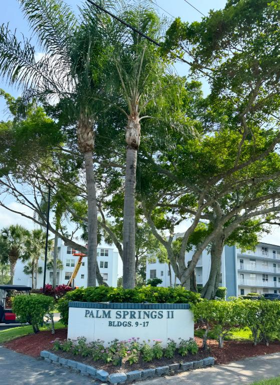 9 OF PALM SPRINGS 2 CONDO - Residential