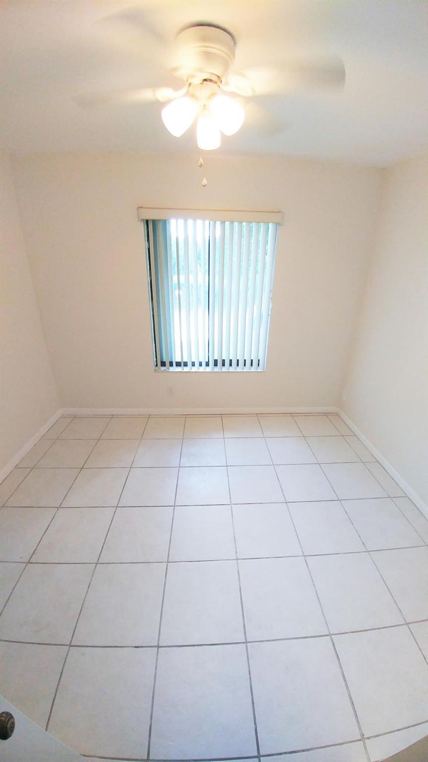 PALM CLUB VILLAGE I-#1 & - Residential Lease