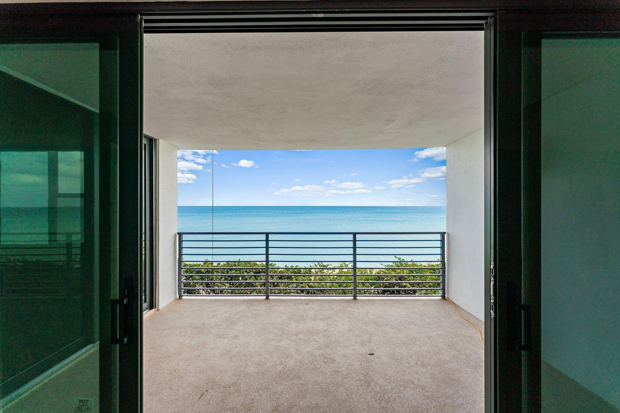 JUNO BY THE SEA NORTH THE - Residential