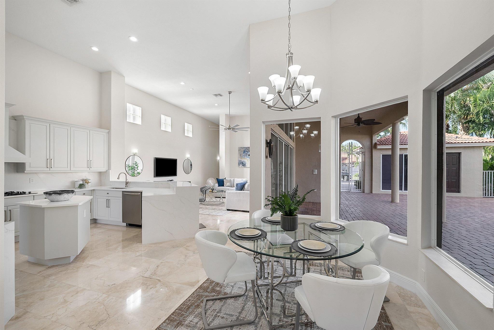 CRYSTAL BAY / POLO CLUB - Residential