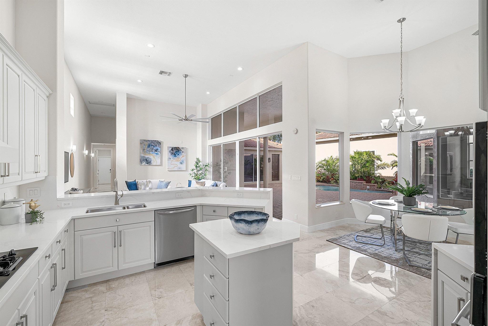 CRYSTAL BAY / POLO CLUB - Residential