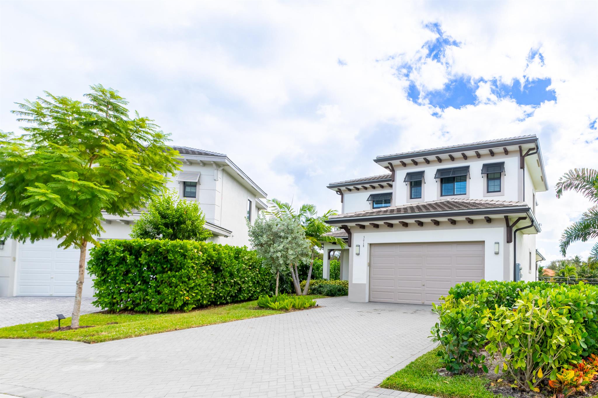 BANYAN CAY RESORT COMMUNI - Residential Lease