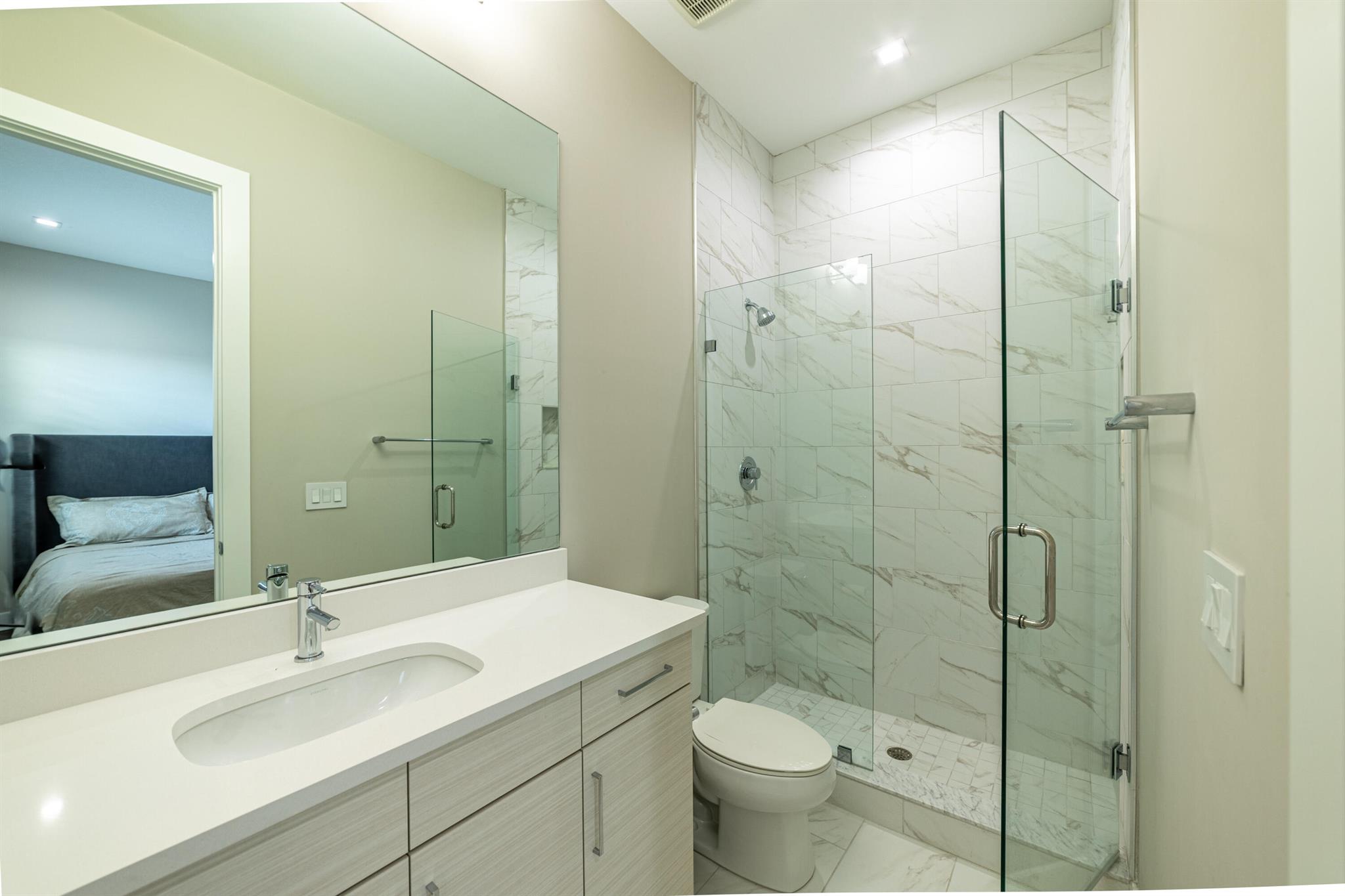 BANYAN CAY RESORT COMMUNI - Residential Lease