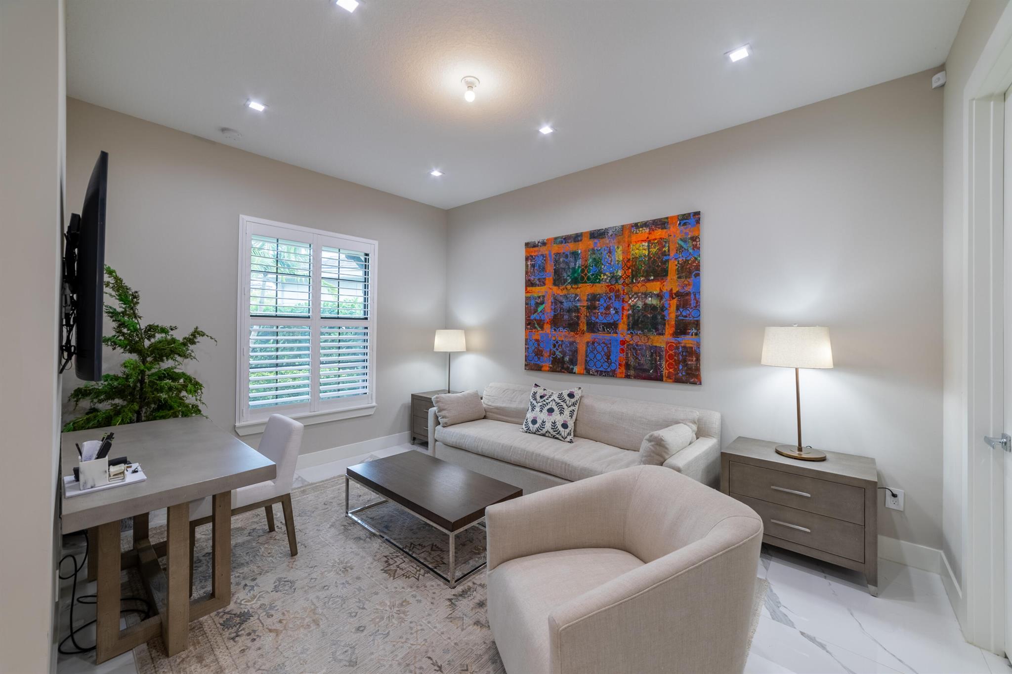 BANYAN CAY RESORT COMMUNI - Residential Lease