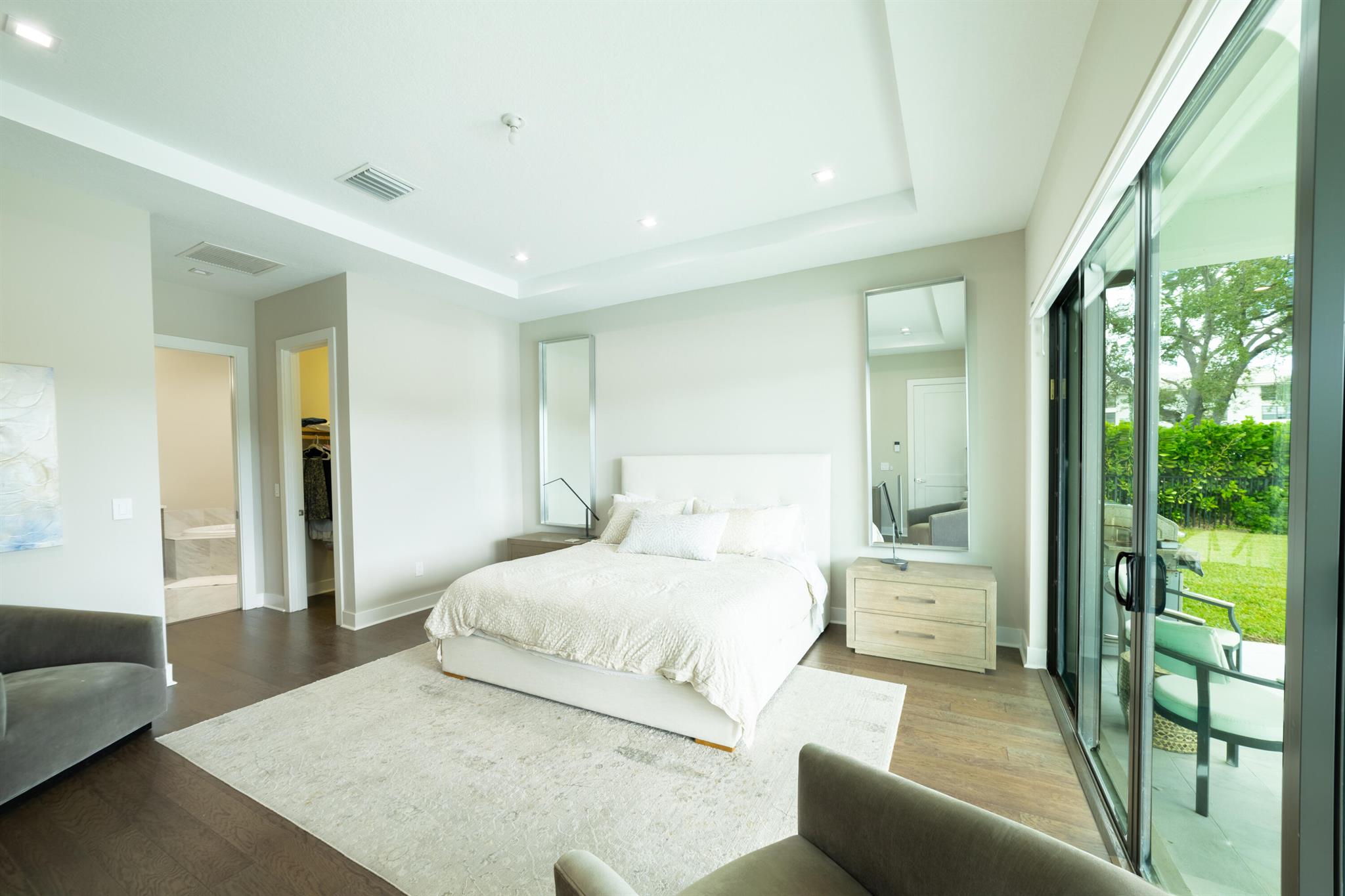 BANYAN CAY RESORT COMMUNI - Residential Lease