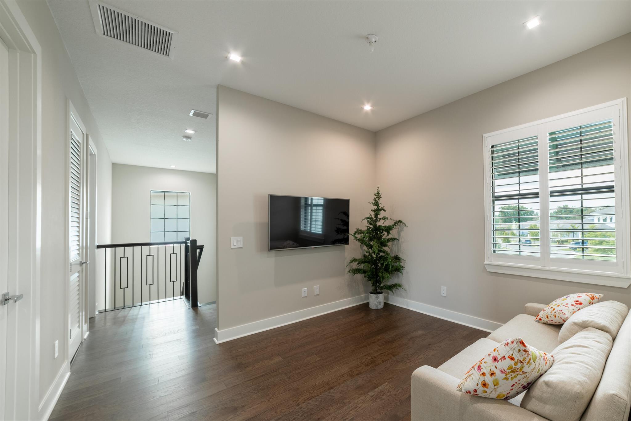 BANYAN CAY RESORT COMMUNI - Residential Lease