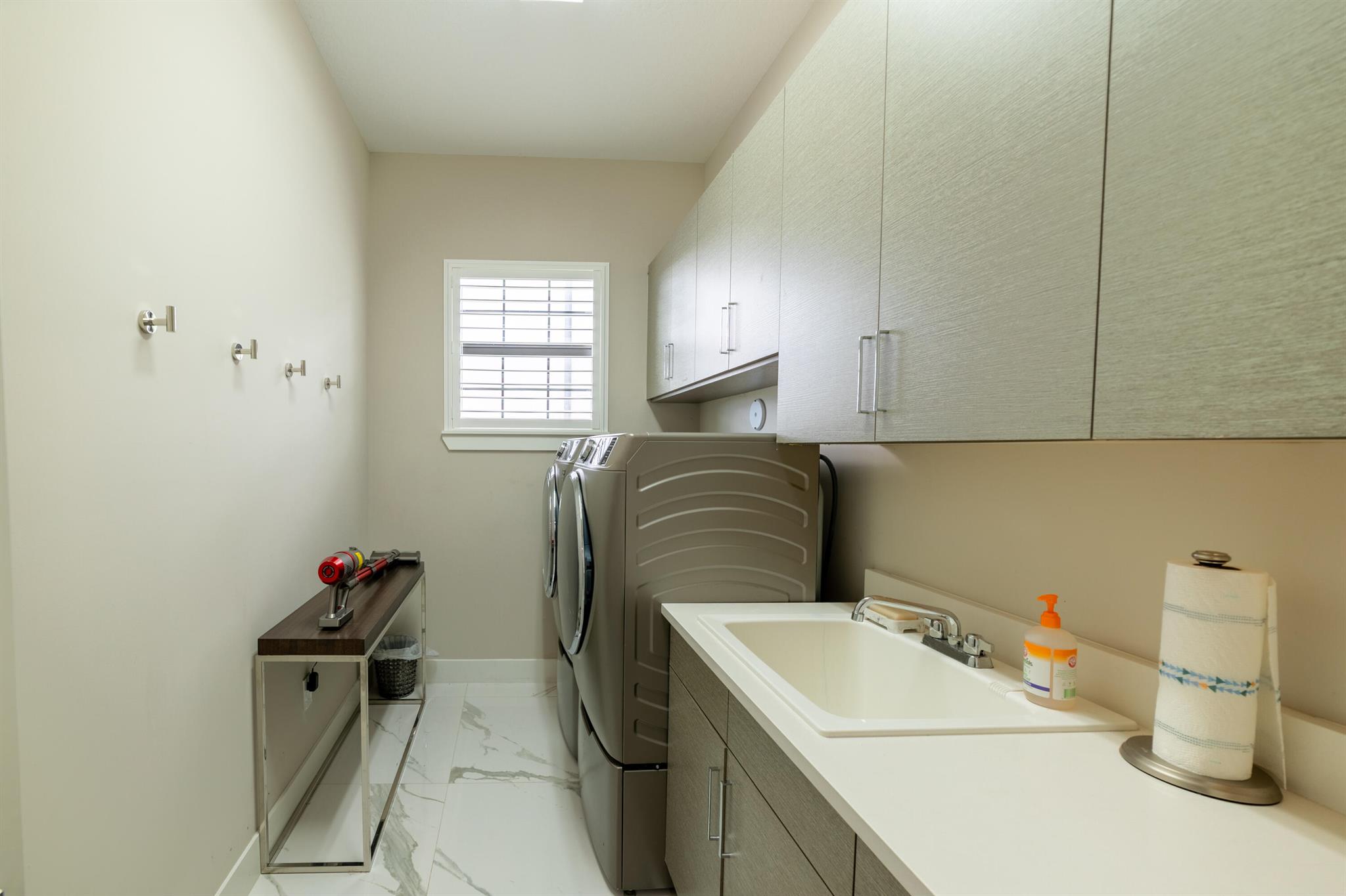 BANYAN CAY RESORT COMMUNI - Residential Lease