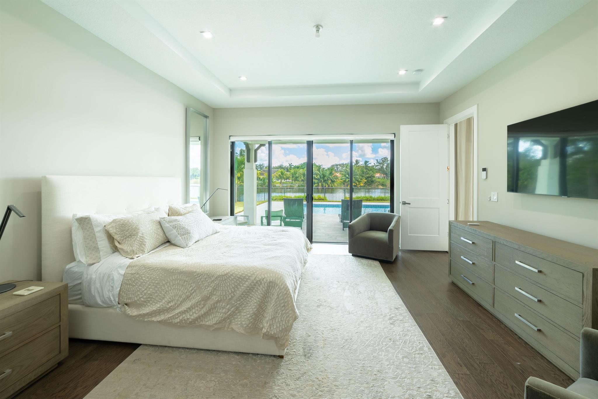 BANYAN CAY RESORT COMMUNI - Residential Lease