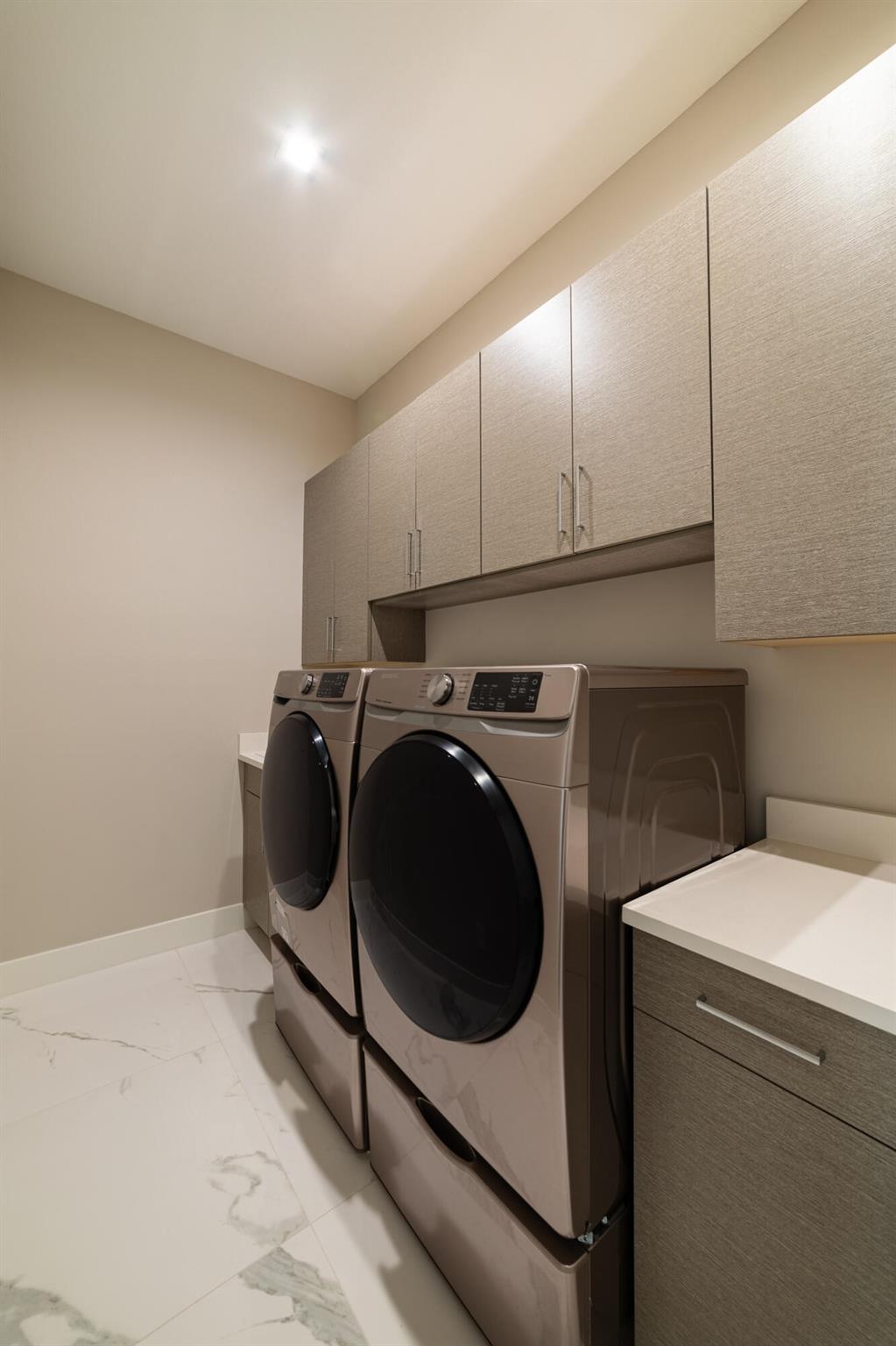 BANYAN CAY RESORT COMMUNI - Residential Lease