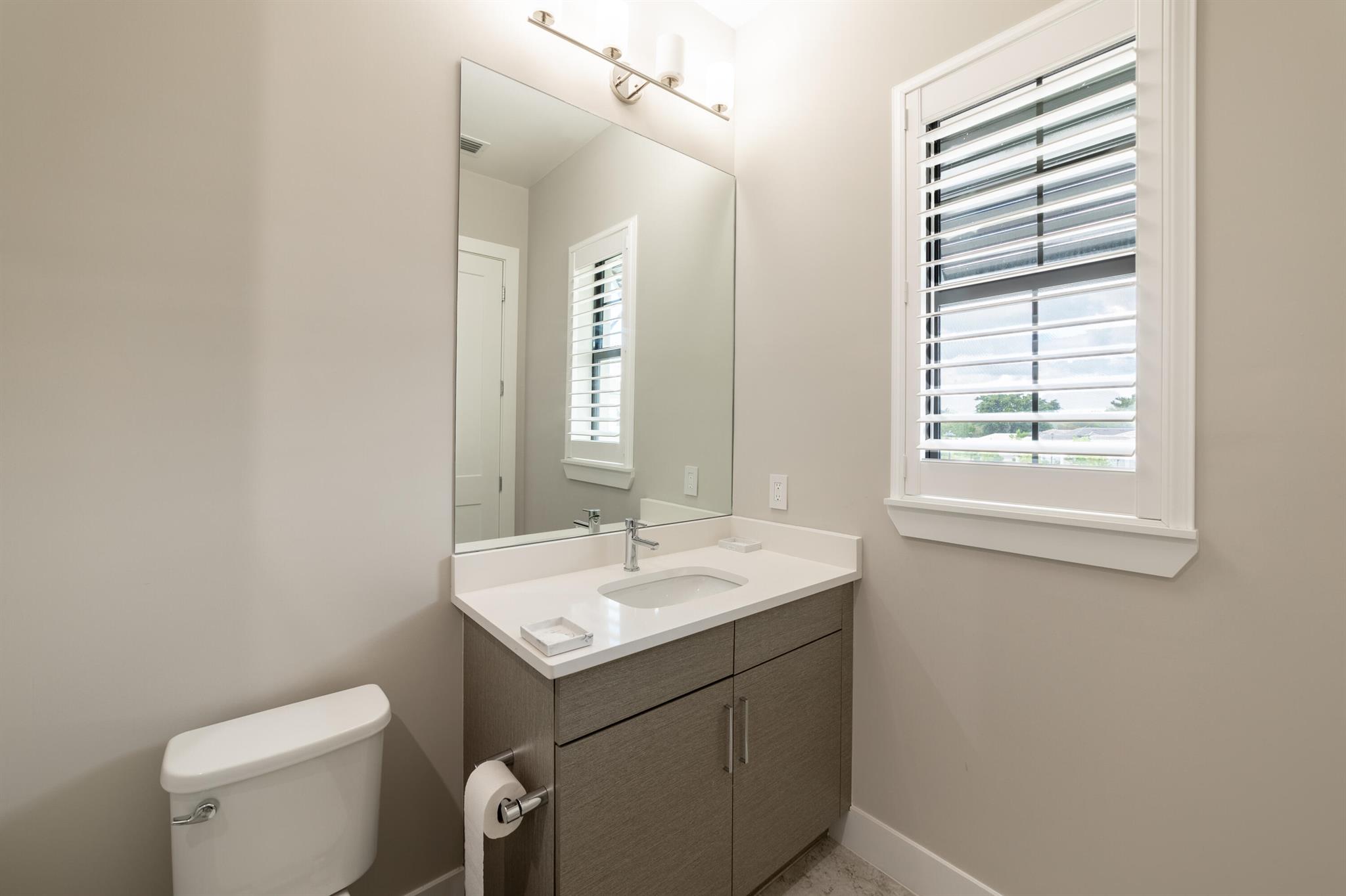 BANYAN CAY RESORT COMMUNI - Residential Lease