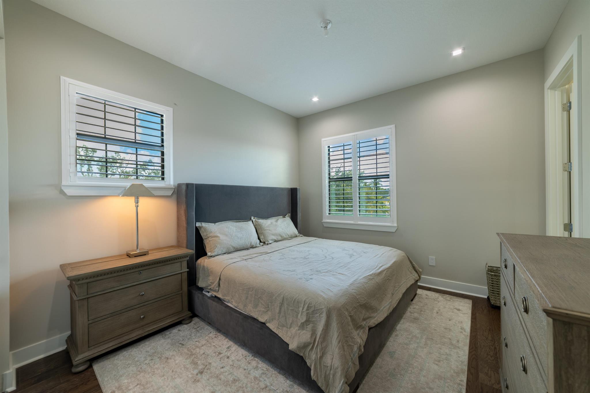 BANYAN CAY RESORT COMMUNI - Residential Lease