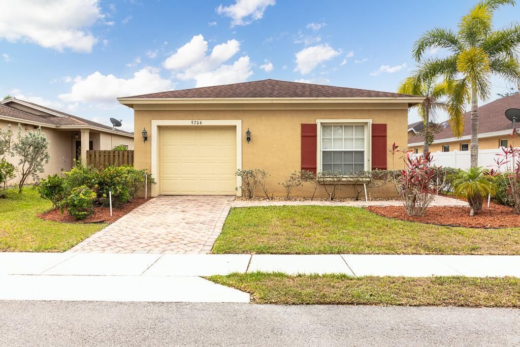 Photo of 9704 Windrift Circle, Fort Pierce, FL 34945 (MLS # R10881104)